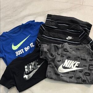 4 boys Nike Blue and Black Short Sleeve Tees for Active Wear